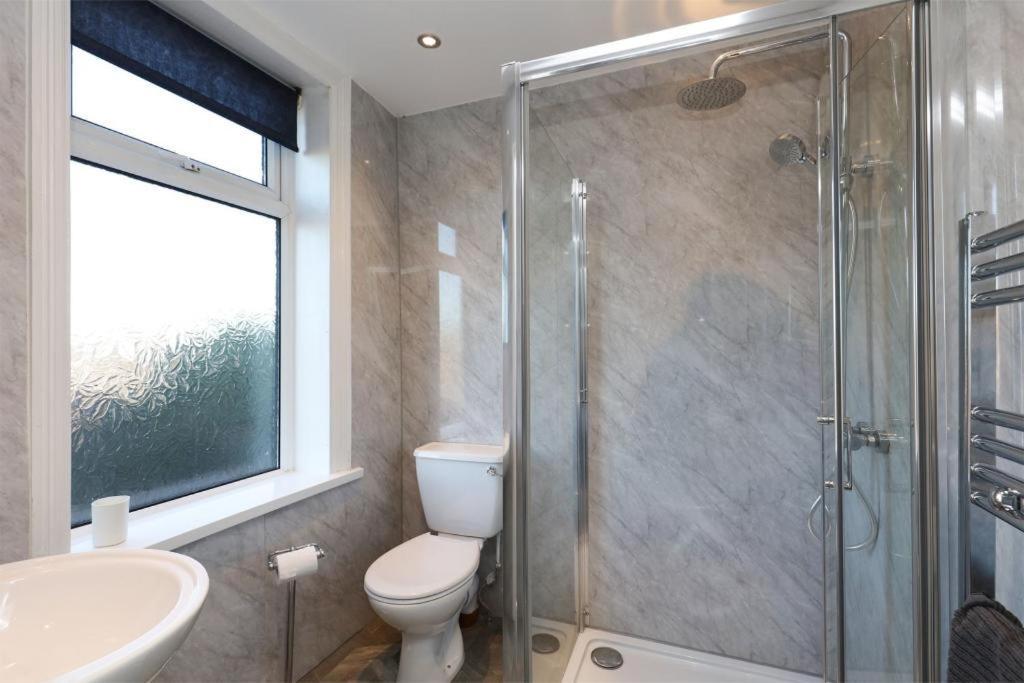 Room From Home, Private Ensuite Spacious Room Sheffield Exteriör bild